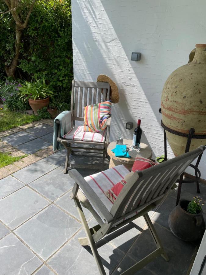 Cliff Top Garden Room Milford on Sea Eksteriør billede